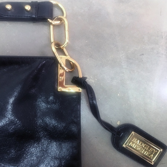 BADGLEY MISCHKA LEATHER GAIA HOBO BAG - Picture 4 of 10